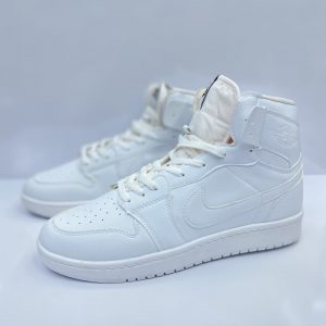 کتونی نایک ایر جردن وان تمام‌سفید (Air Jordan 1 Triple White)