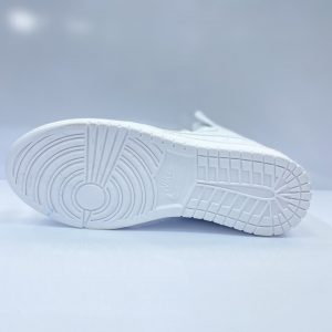 کتونی نایک ایر جردن وان تمام‌سفید (Air Jordan 1 Triple White)