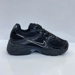 کتونی نایکی Zoom Vomero 5 زنانه