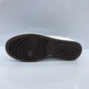 کتونی ایرجردن وان سفید مشکی (Nike air jordan 1 equality )