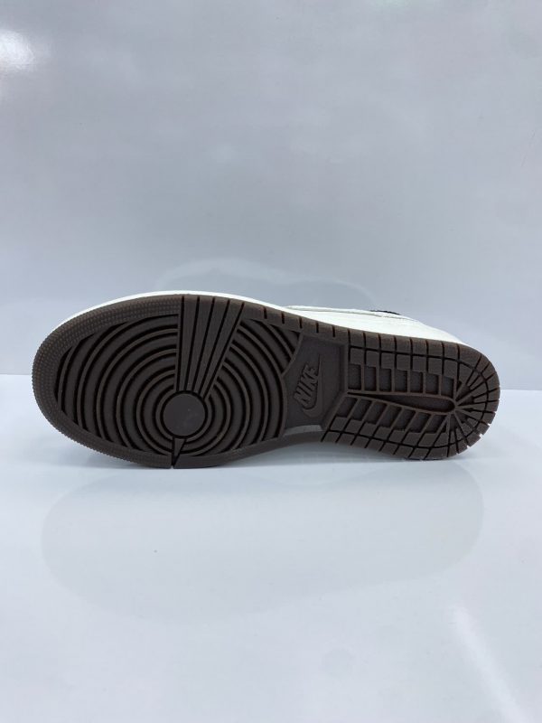 کتونی ایرجردن وان سفید مشکی (Nike air jordan 1 equality )
