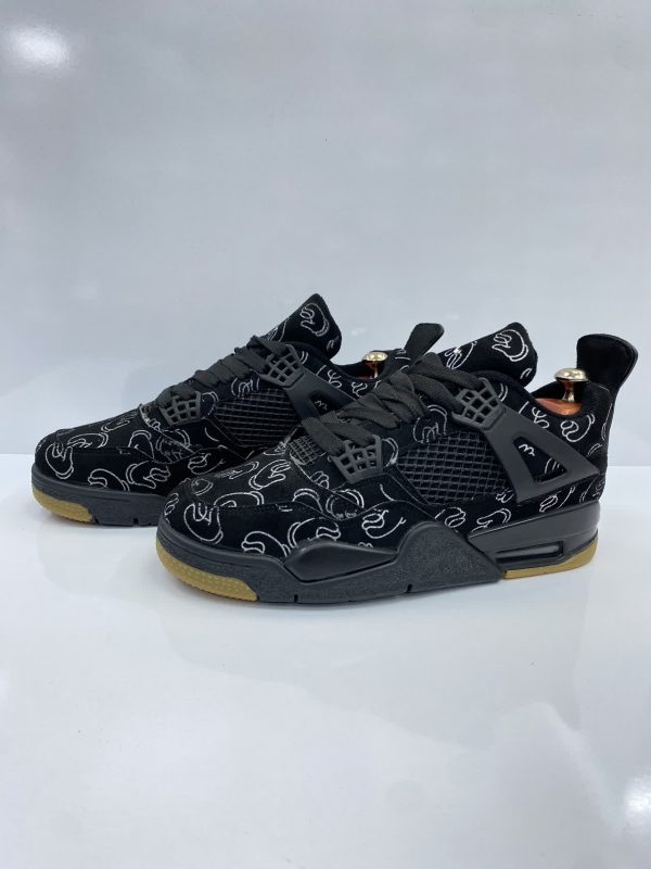 کتونی جردن 4 کاوس (Jordan 4 Kaws)