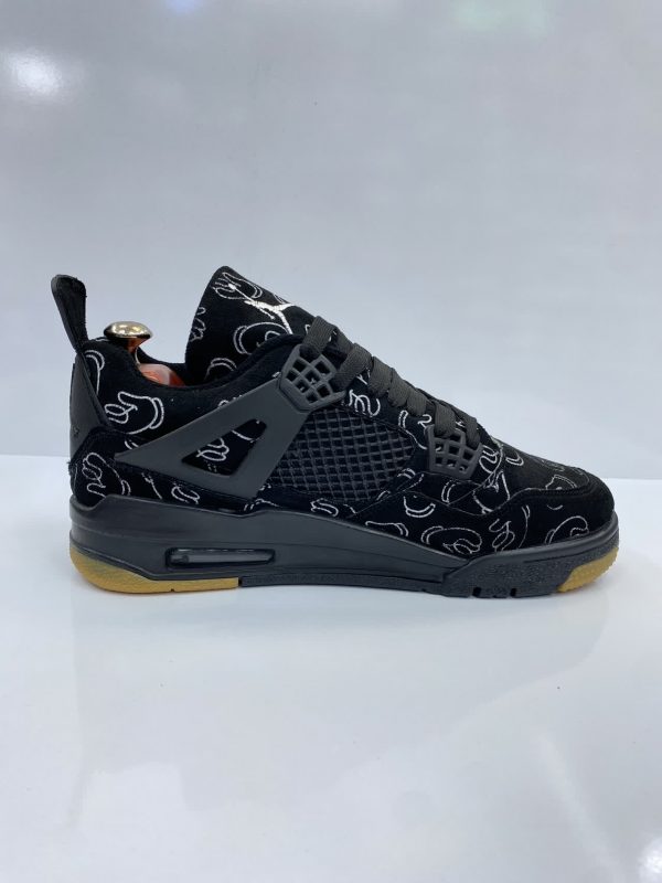 کتونی جردن 4 کاوس (Jordan 4 Kaws)