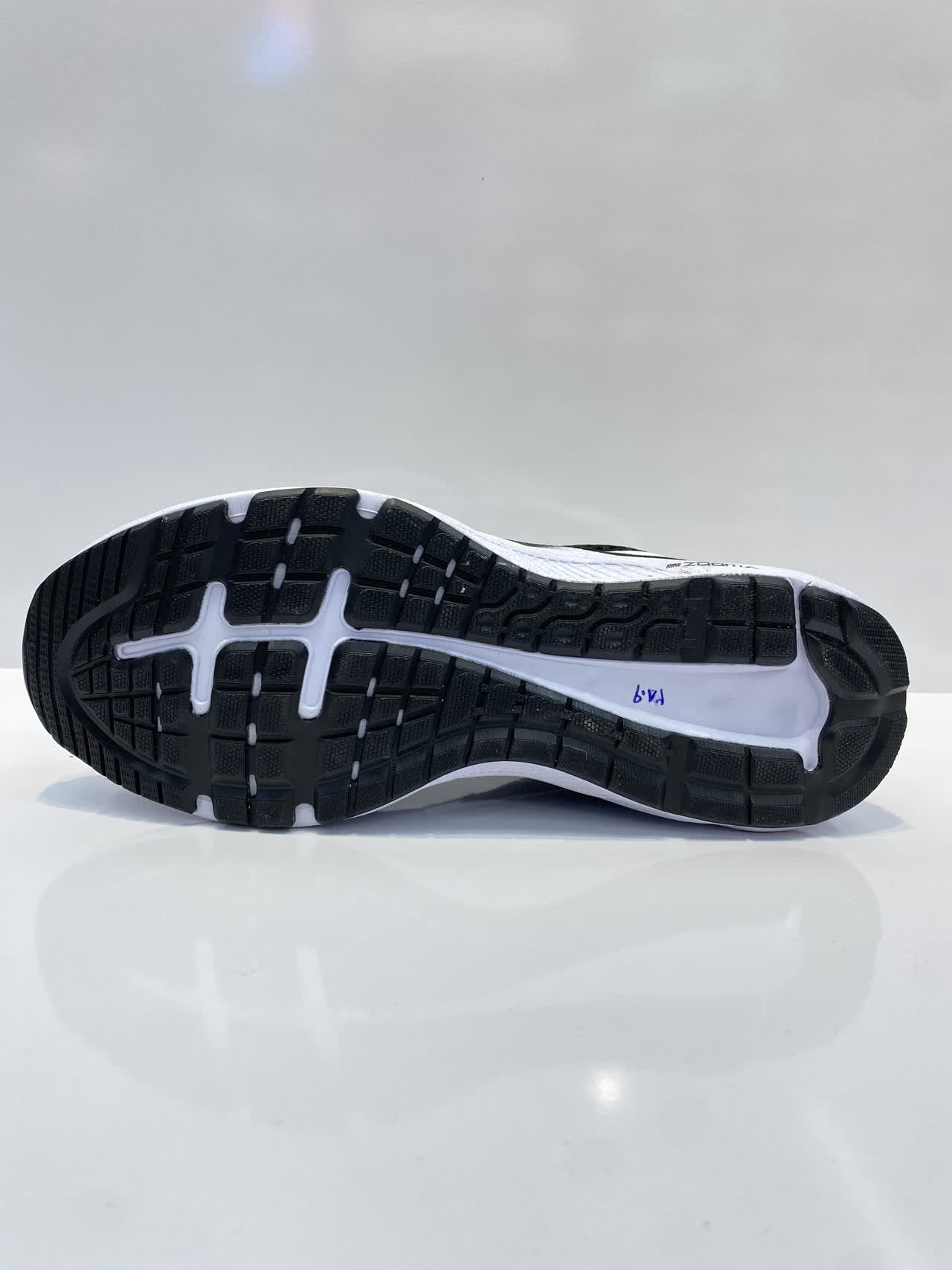 کتونی نایک زوم ایکس ( Nike Zoom X ) - Image 3
