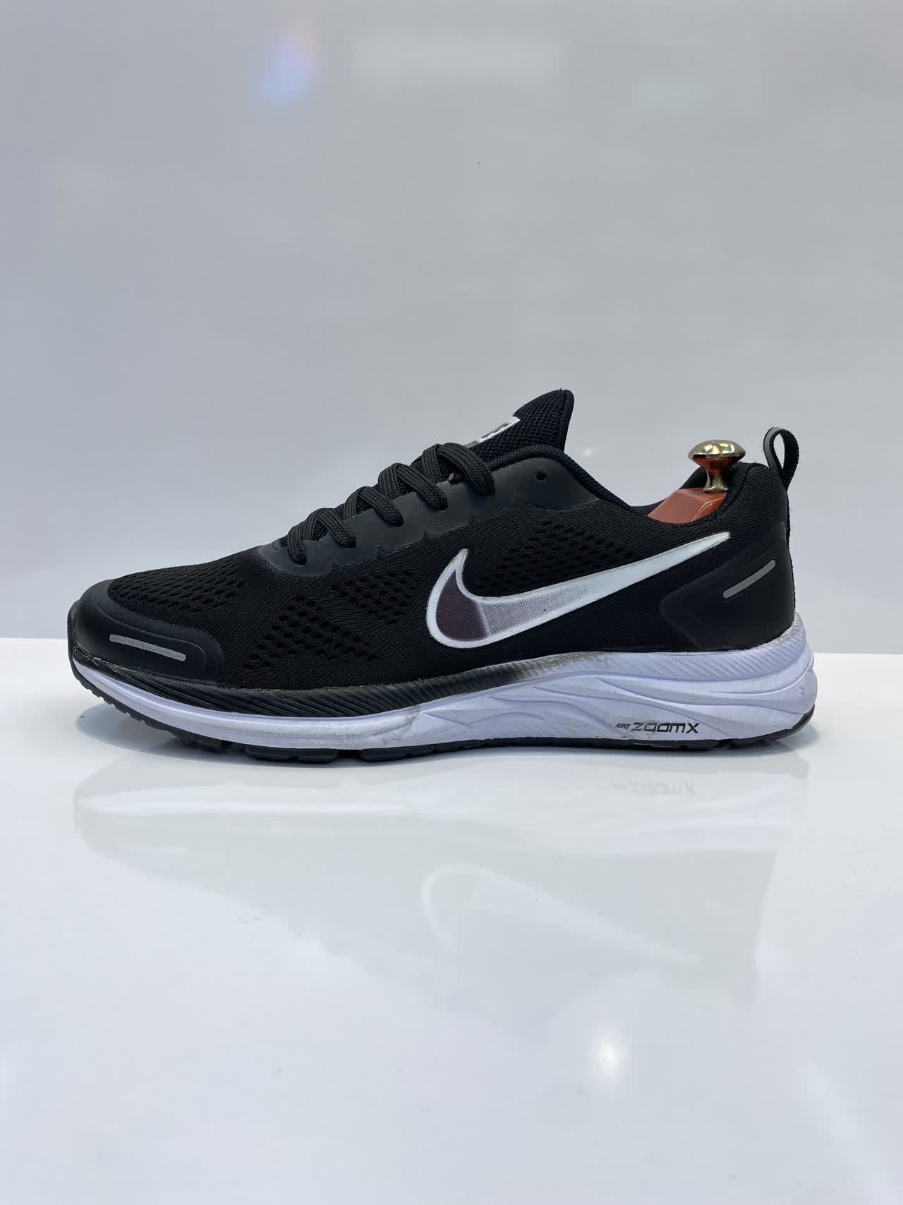 کتونی نایک زوم ایکس (Nike zoom X)