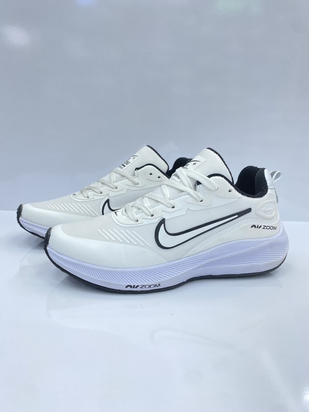 کتونی نایک زوم Air Zoom زنانه سفید - Image 4