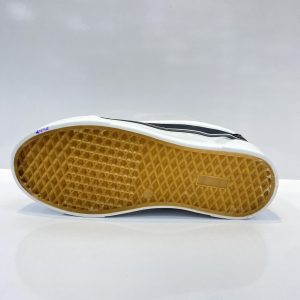 ونس اولد اسکول (Vans Old Skool)