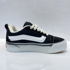ونس اولد اسکول (Vans Old Skool)