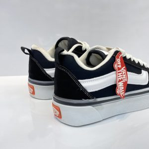 ونس اولد اسکول (Vans Old Skool)