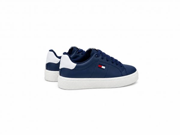 ونس تامی Tommy